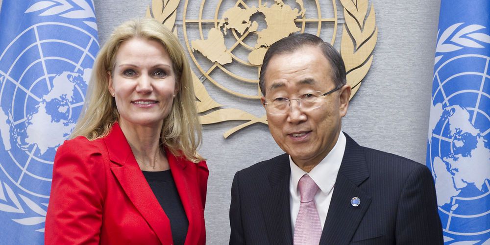 Det var under Helle Thorning-Schmidts regeringer, at røg ud af topti på FN's liste over verdens bedste velfærdssamfund. Her er Thorning sammen med FN-generalsekretær Ban Ki-Moon. (