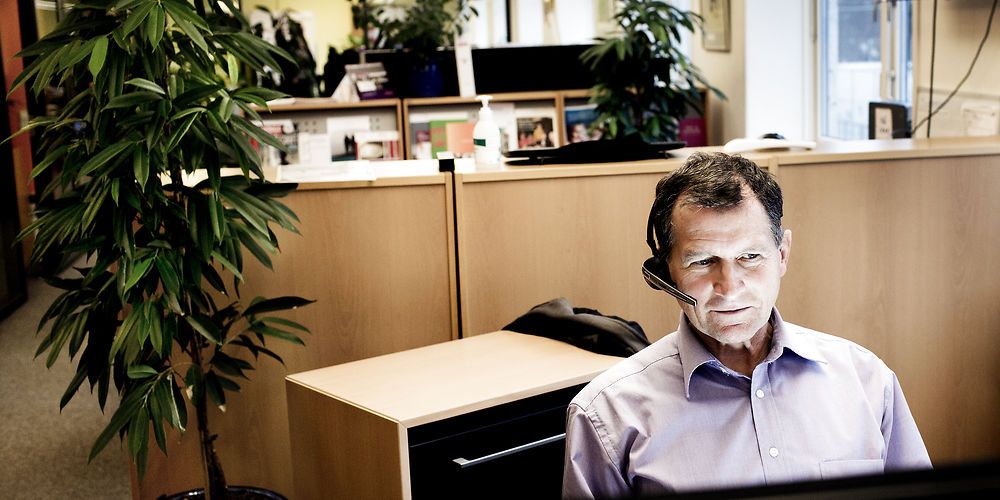 (Arkiv) Forligspartierne bag seniorpensionen vil præmiere arbejdsdygtige pensionister til at arbejde mere. Hos Ældresagen kan pensionister arbejde på deltid som rådgivere. (