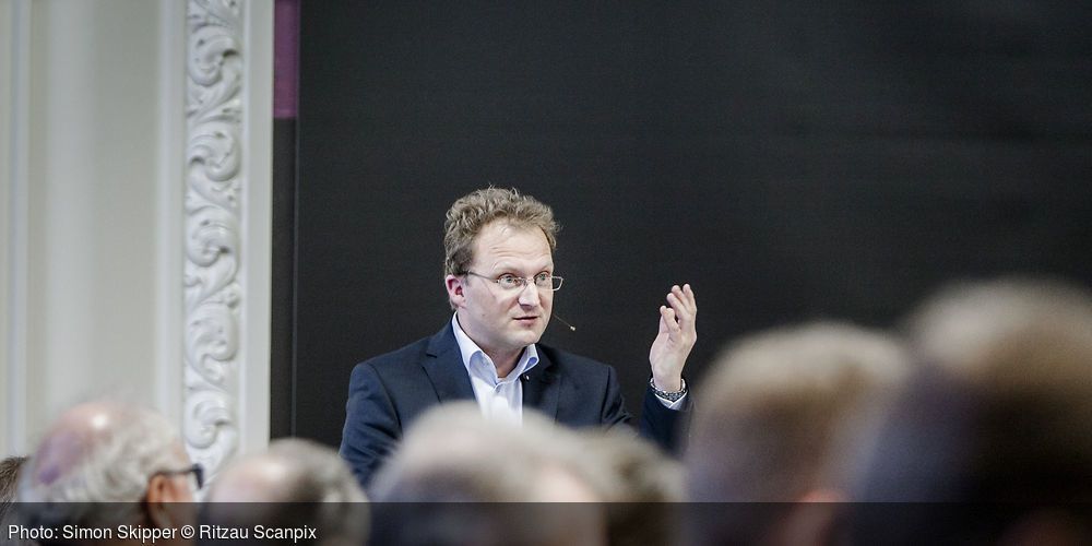 ARKIV. Steffen Damsgaard fra Landsdistrikternes Fællesråd under en høring i Folketinget onsdag d. 26 november 2014 om lån på landet. (