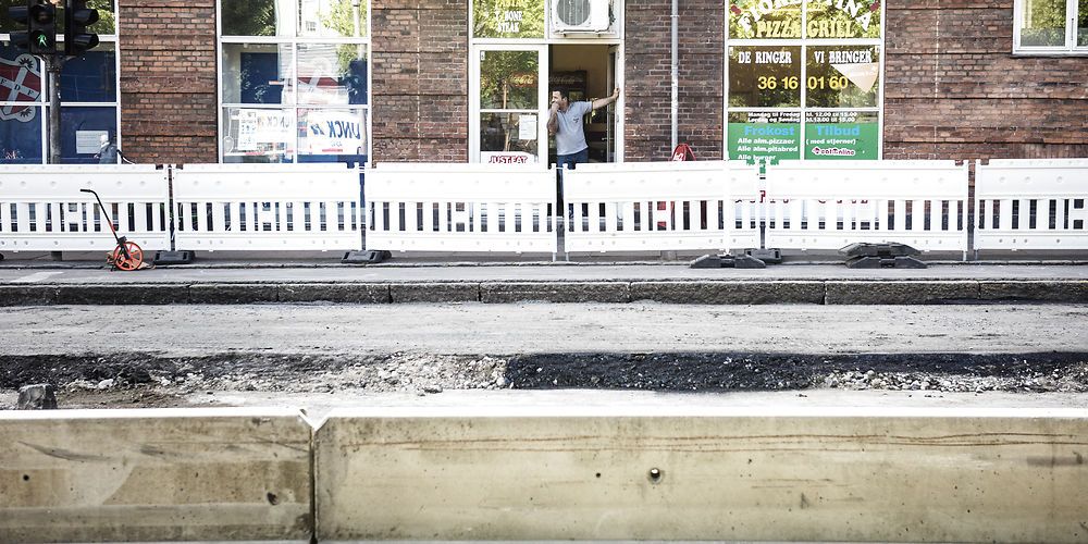 (ARKIV) Kommunernes udgifter til anlæg og infrastruktur er steget med det dobbelte på 10 år. Her er det vejarbejde i København. (