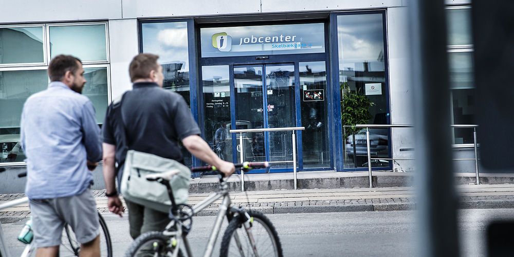 Fleksjobbere er delvist selvforsørgende, men tæller ikke med i Beskæftigelsesministeriets benchmark af kommunernes beskæftigelsesindsats. (