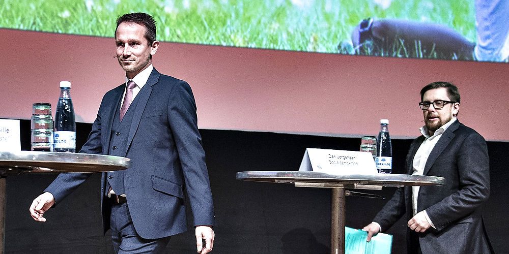 Kristian Jensen (V), finansminister og Simon Emil Ammitzbøll-Bille (LA), økonomi- og indenrigsminister , advarer i konvergensprogrammet til EU om, at Danmark er tæt på mangel på arbejdskraft. (