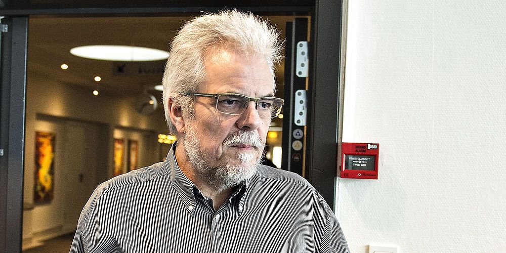 Leon Sebbelin retter på KLs vegne et usædvanligt hårdt angreb på regeringen for at løbe fra en aftale om erhvervsfremme. (
