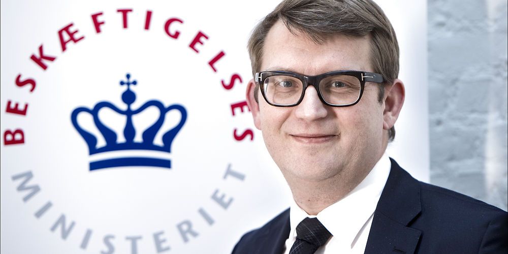 (ARKIV) Beskæftigelsesminister Troels Lund Poulsen (V) er under pres for at fremlægge forslag til forbedring af seniorførtidspension, der er så gode, at Socialdemokratiets forslag om differentieret pension til nedslidte blegner. (