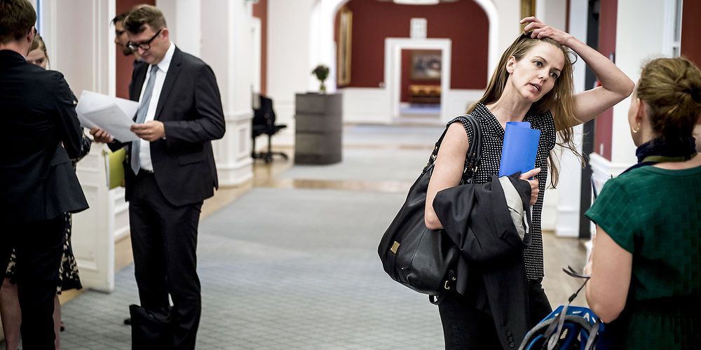 Sundhedsminister Ellen Trane Nørby (V) deltog sammen med beskæftigelsesminister Troels Lund Poulsen (V) i samråd om kommunale læge- og sygeplejerskeordninger i hhv. Københavns og Skive Kommuner den 23. maj 2018. Begge ordninger var lukket ned, og på samrådet fastslog ministrene, at de havde været i strid med lovgivningen. (
