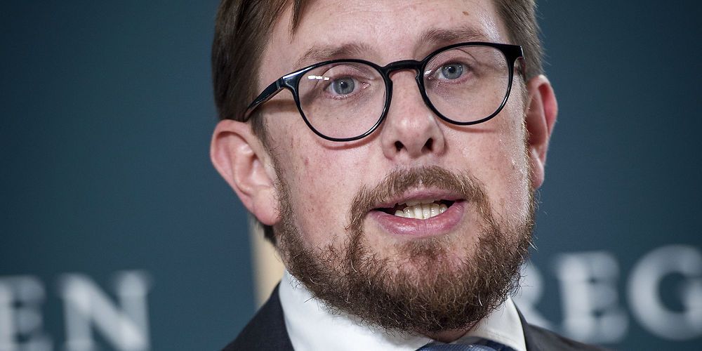 Forskere er ikke enige med økonomi- og indenrigsminister Simon Emil Ammitzbøll-Bille i, at man kan kalde halveringen af dagpengeperioden for "en succes". (