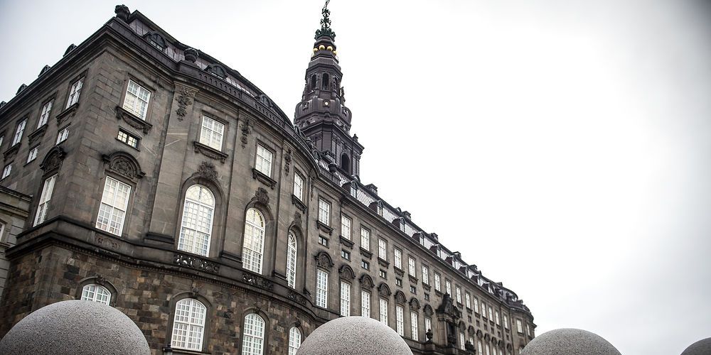 Mens Folketingets partier diskuterer pension til de nedslidte, må man konstatere, at reglerne for seniorførtidspension er for uklare for både kommuner, folketingspolitikere og Ankestyrelsen. (