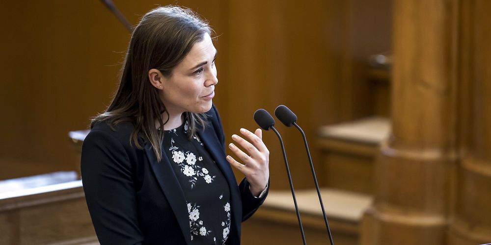 Astrid Krag (S) skal senere på måneden mødes med borgmestrene fra Bornholm og Lolland for at diskutere de to kommuners tab efter Gentofte og Frederiksberg har fået del i støtte for kommuner med faldende folketal. (