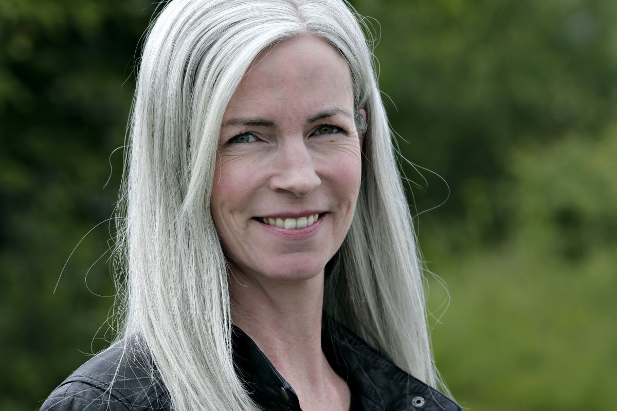 - Vores ambition med at søge om sendetilladelse er, at vi gerne vil lave public service til hele landet. Vi har ambitioner om at lave en radio, der er båret af nyheder og aktualitet, hvor holdninger kan brydes, siger Anne-Marie Dohm, direktør Radio FM4 A/S. -