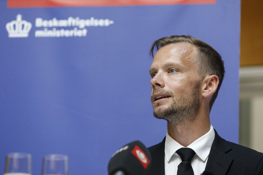 - Vi skal selvfølgelig udvise nultolerance over for typer som Dovne Robert. Men der er folk, som bliver pisket meget hård, som simpelthen ikke kan arbejde, siger beskæftigelsesminister Peter Hummelgaard (S). (Arkivfoto).