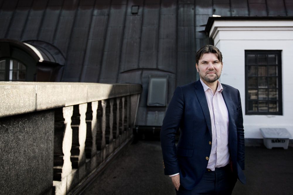 Venstre har tidligt torsdag aften fordelt partiets ordførerskaber. V-medlemmet Mads Fuglede fortsætter som ordfører fpr udlændinge og integration. (Arkivfoto).
