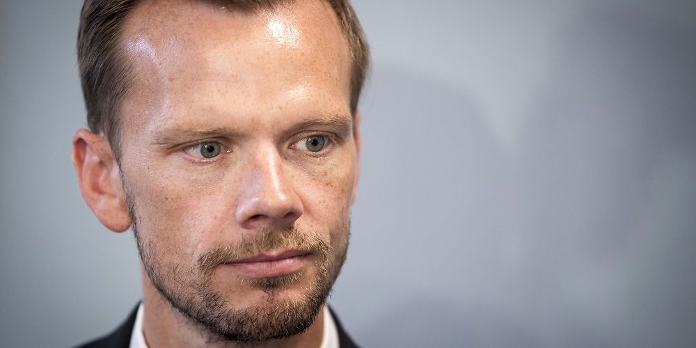 (ARKIV) Beskæftigelsesminister Peter Hummelgaard (S) vil have værdighed i førtidspensions- og fleksjobreformen. 64 organisationer opfordrer til at skrive det ind som retskrav i revideret lov. (
