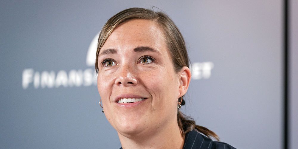 Det er social- og idenrigsminister Astrid Krag, som ud fra nogle fastlagte kriterier fordeler de 586 millioner kroner i puljerne for særligt vanskeligt stillede kommuner.