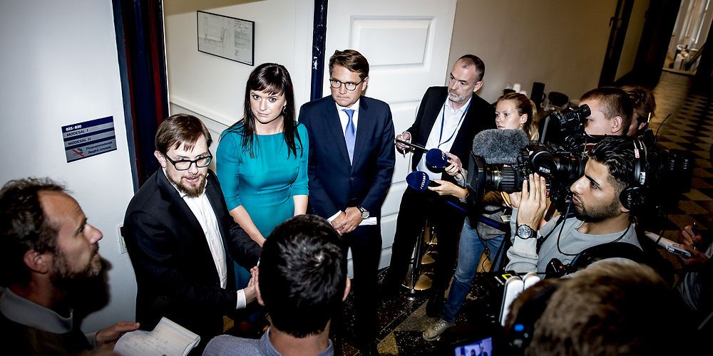 Det netop fremsatte lovforslag står i skærende kontrast til det store set-up, da regeringen, præsenterede sit udspil til fair og lige konkurrence mellem offentlige og private virksomheder ved et såkaldt doorstep i Finansministeriet torsdag den 7. september 2017. (