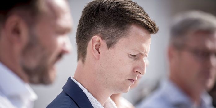Politisk ordfører Jesper Petersen glemte at fortælle, at Socialdemokratiet selv er en del af de forlig og aftaler, som er skyld i såkaldte efterladte regninger på næsten tre af de samlede 3,5 milliarder kroner. (