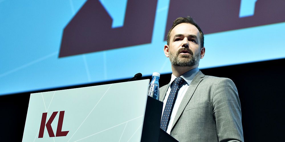 KL's formand Jacob Bundsgaard opfordrer Folketinget til at indgå en bred aftale om finansering af kommunernes velfærd de kommende år. (