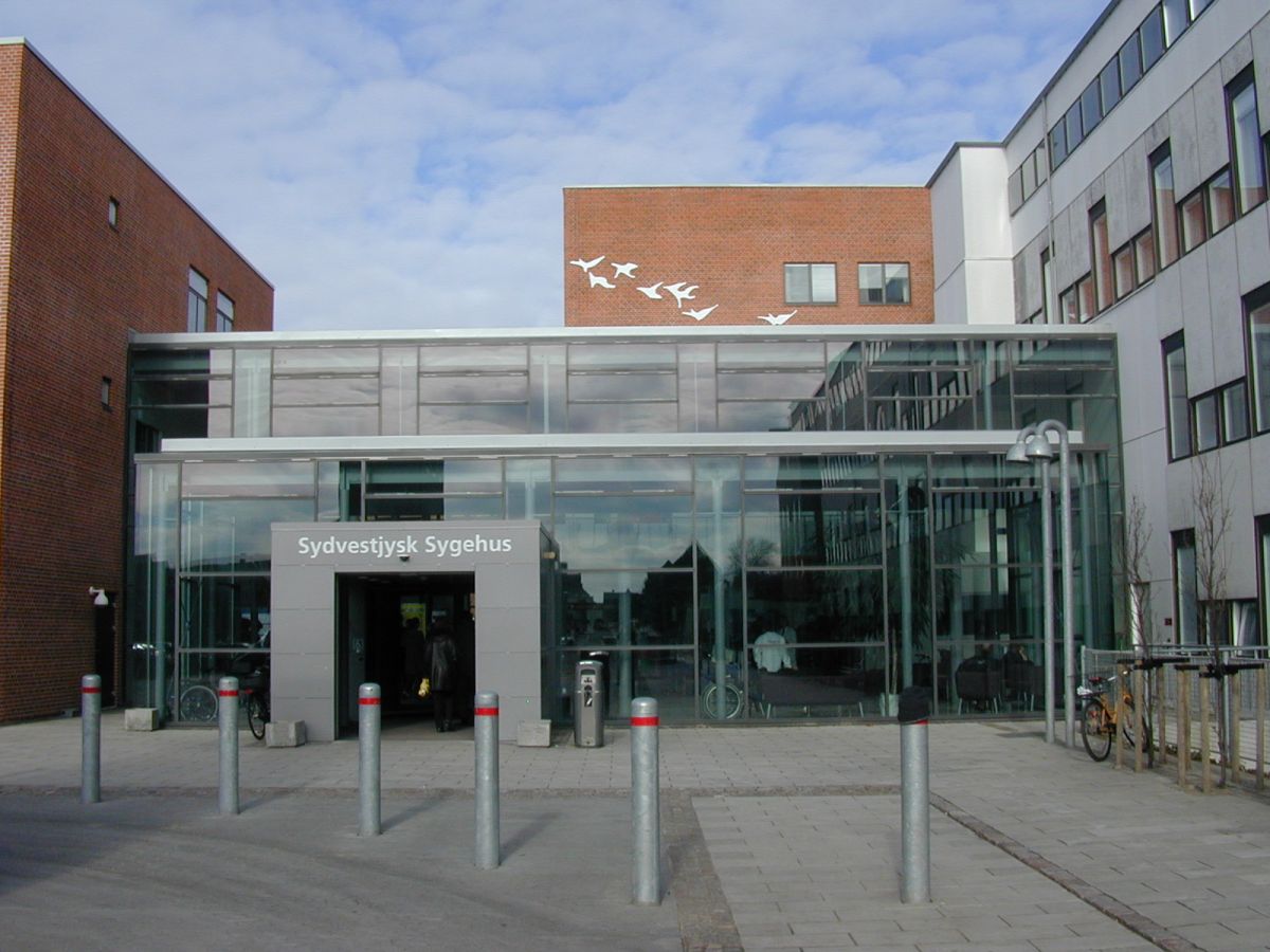Fem kommuner kan have betalt alt for meget for indlæggelser, der aldrig fandt sted. Det skyldes rod i opgørelserne på Sydvestjysk Sygehus i Esbjerg. (