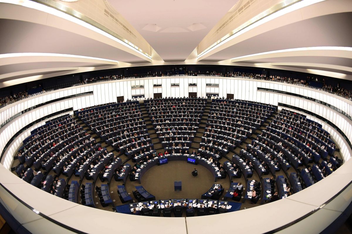 Et valgforbund er et teknisk samarbejde mellem to eller flere partier, hvor partierne går sammen mhp at minimere stemmespild. 