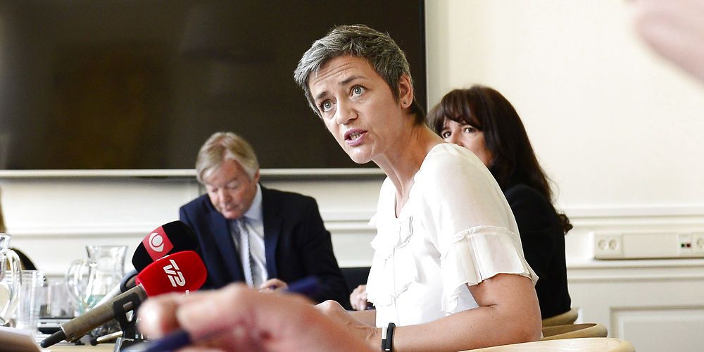 Daværende økonomi- og indenrigsminister tweetede  i 2012 glad til landkommunerne, at de havde fået 400 millioner ekstra i kommunal udligning. Nu viser det sig, at de 250 løber tilbage igen på grund af overset effekt af kommunesammenlægningerne.