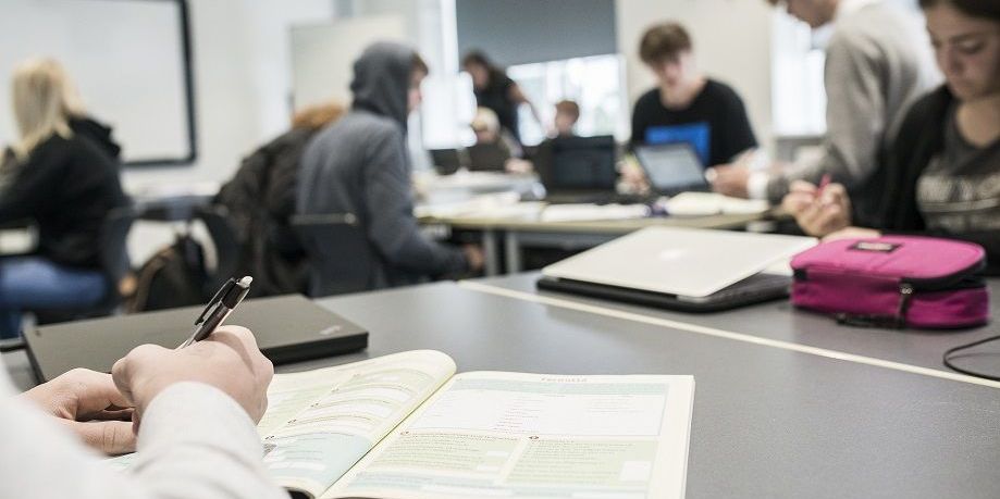 Hverken hos Danske Gymnasieeelevers Sammenslutning og Erhvervsskolernes Elevorganisation er der opbakning til nyt forslag om fælles grundforløb. (Arkivfoto)