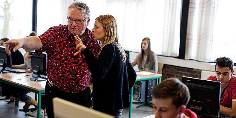 De danske skoleelever klarer sig dårligere i naturfag end tidligere. (Arkivfoto)