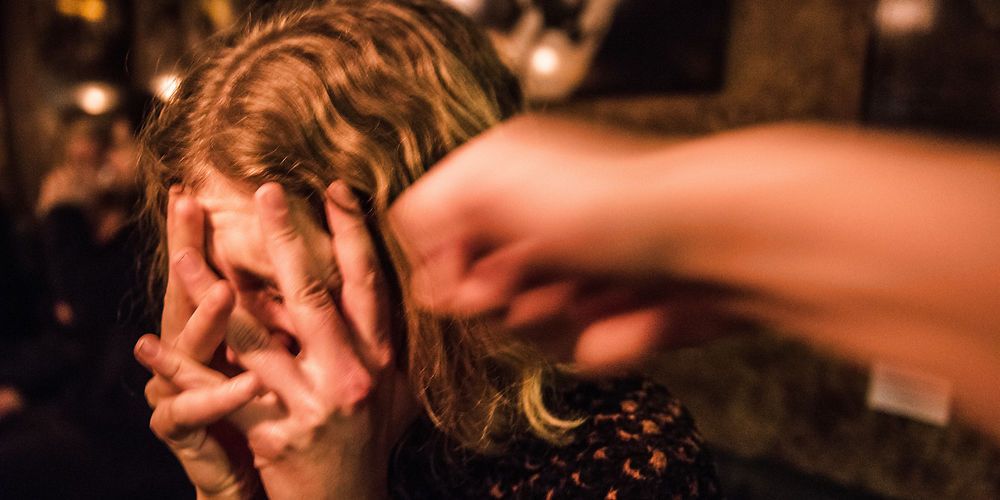 Regeringen vil styrke indsatsen overfor børn, der svigtes af deres forældre på grund af vold eller andre forhold i hjemmet.