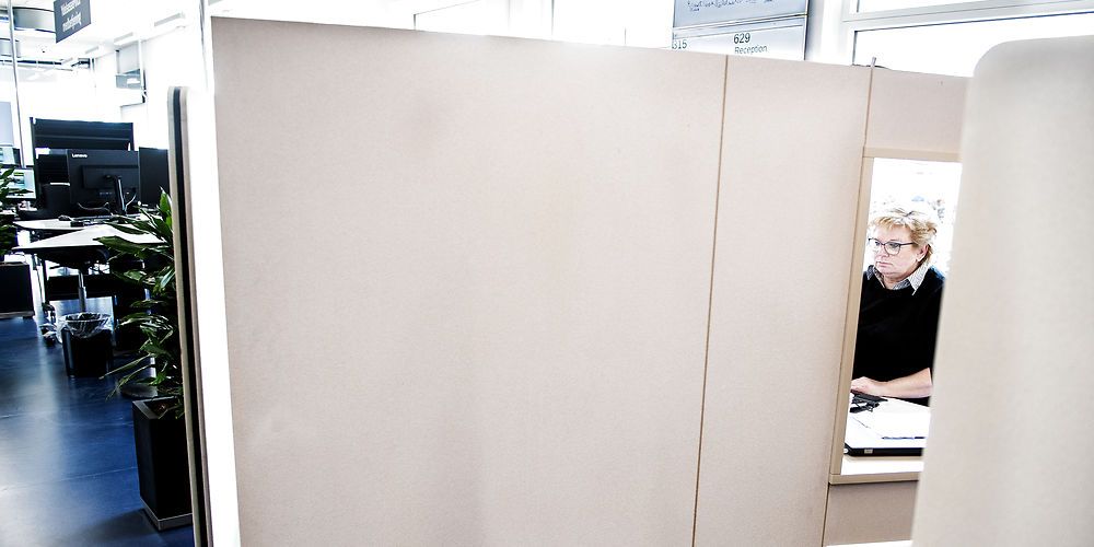 (Arkiv) Sagsbehandlere på jobcentrene har i gennemsnit fået færre sager på deres bord. Det er især nogle grupper af ledige, der er prioriteret i de enkelte kommuner.