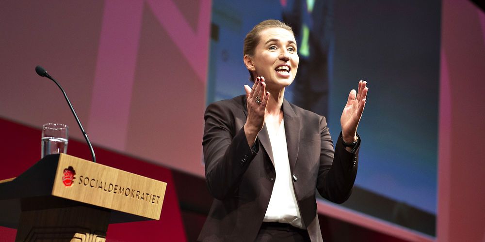 Mette Frederiksen fortalte i dag Socialdemokratiets kommunale bagland, at regeringen vil flytte penge fra rige til fattige kommuner.