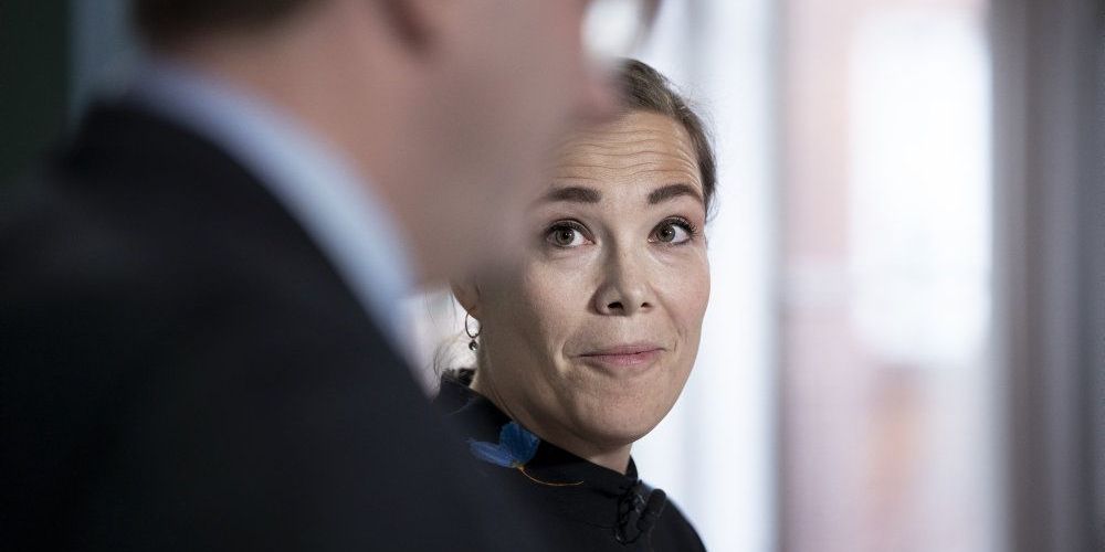 Astrid Krag kom på glat is, da hun skulle forholde sig til udsigten til besparelser på velfærden i de rige kommuner som følge af udligningsreformen.