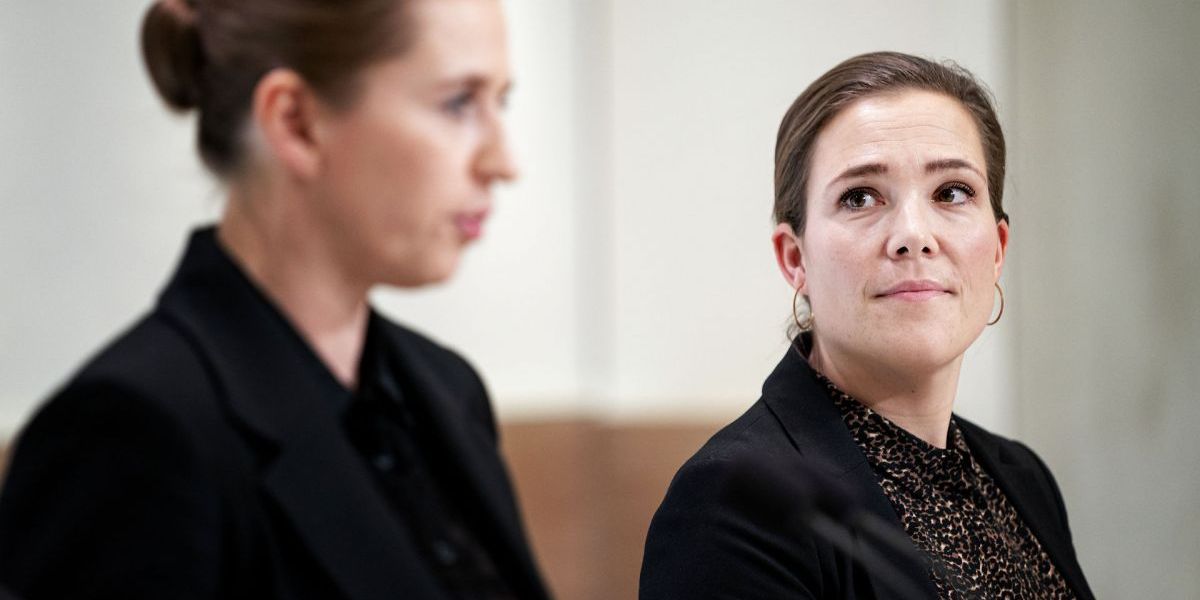Indenrigs- og socialminister Astrid Krag ved pressemøde sammen med statsminister Mette Frederiksen for nylig. (Arkivfoto)