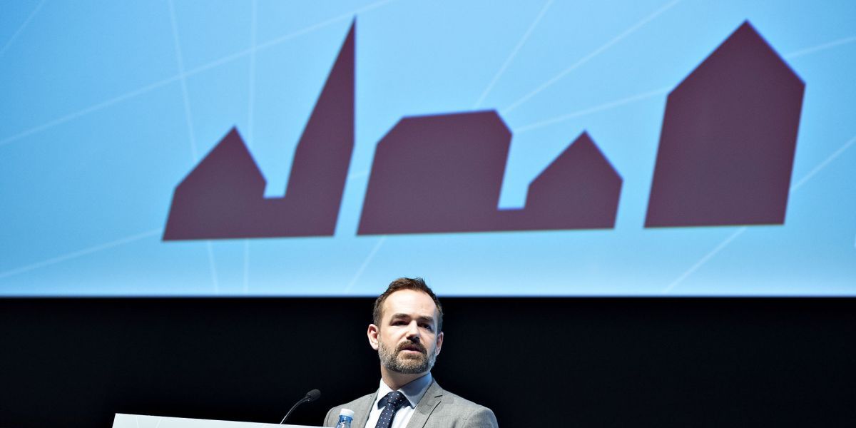 KL-formand Jacob Bundsgaard har allerede sidste år anbefalet kommuner, at de ikke deltager i frikommuneforsøg, fordi der var alt for meget arbejde med at få projekterne op at gøre. Regeringen vil nu gentænke ordningen.