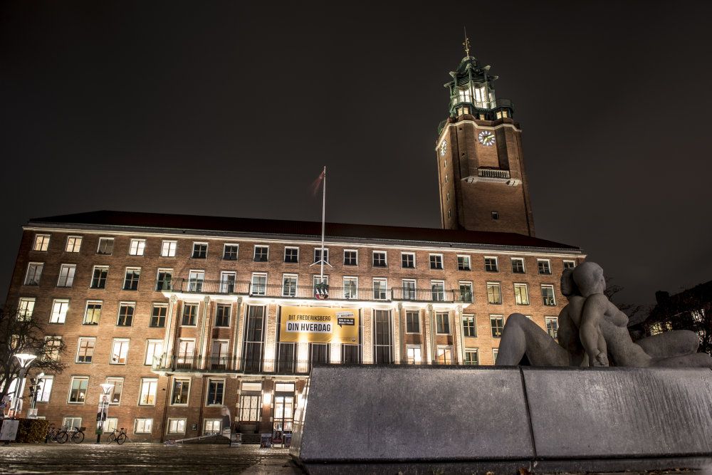 Bitten Vivi Jensen tog sagsakter og oplysninger om 90 borgere med hjem. Efterfølgende udtalte hun sig til journalist. Nu kræves hun idømt en fængselsstraf.
