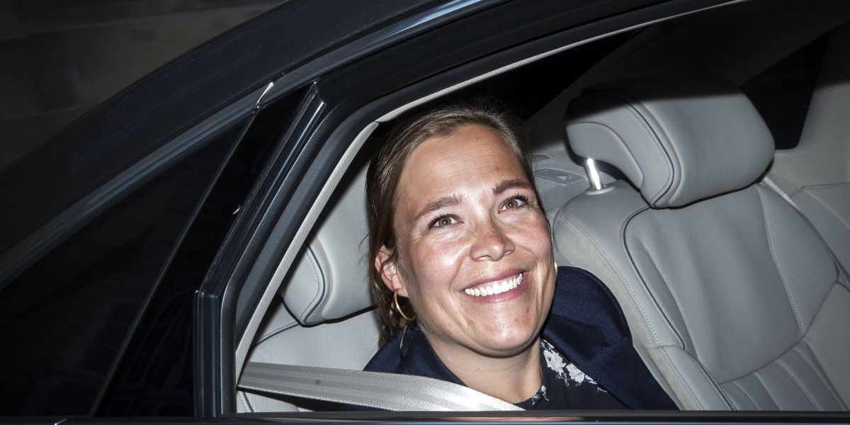 Det helt store smil var fremme, da Astrid Krag var blevet valgt og ministerposten var hjemme. Hun er valgt i Køge og Lejre. Nu viser det sig, at begge kommuner står til at slippe påfaldende godt fra udligningsreformen.