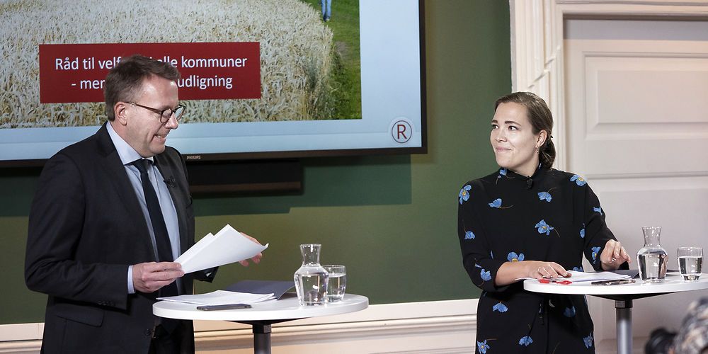 Kommunerne og offentligheden har fortsat ikke fået et præcist billede af, hvor meget de enkelte kommuner vil få mere eller mindre i udligning med regeringens reform sammenlignet med den faktiske udligning i 2020.