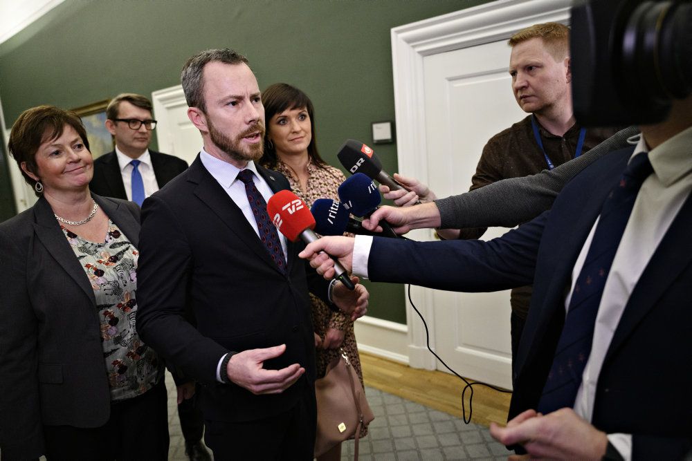 Venstre-formand Jakob Ellemann-Jensen og ordføerne Sophie Løhde, Troels Lund Poulsen og Anni Matthiesen ankom torsdag til forsoningsmøde i Statsministeriet.