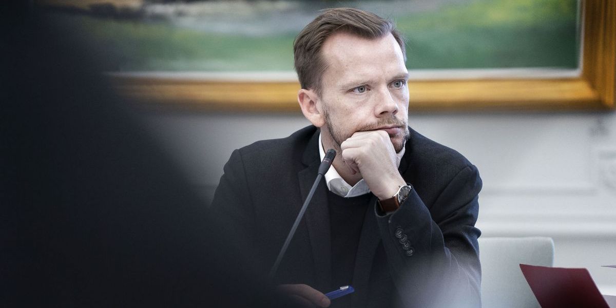 Beskæftigelsesminister Peter Hummelgaard (S) i gang med at forhandle ændringer af ressourceforløbene med Venstre, De Radikale, SF, Konservative og LA. (Arkiv)