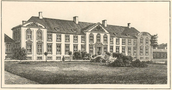 Lerchenborg Gods har tidligere huset en H.C. Andersen mindestue. Bygningen er opført i 1742 af Grev Chr. Lerche.