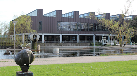 Albertslund Kommune skal nu spare 1 mio. kroner på biblioteket i fht. budget 2020, og det betyder reduceret åbningstid.