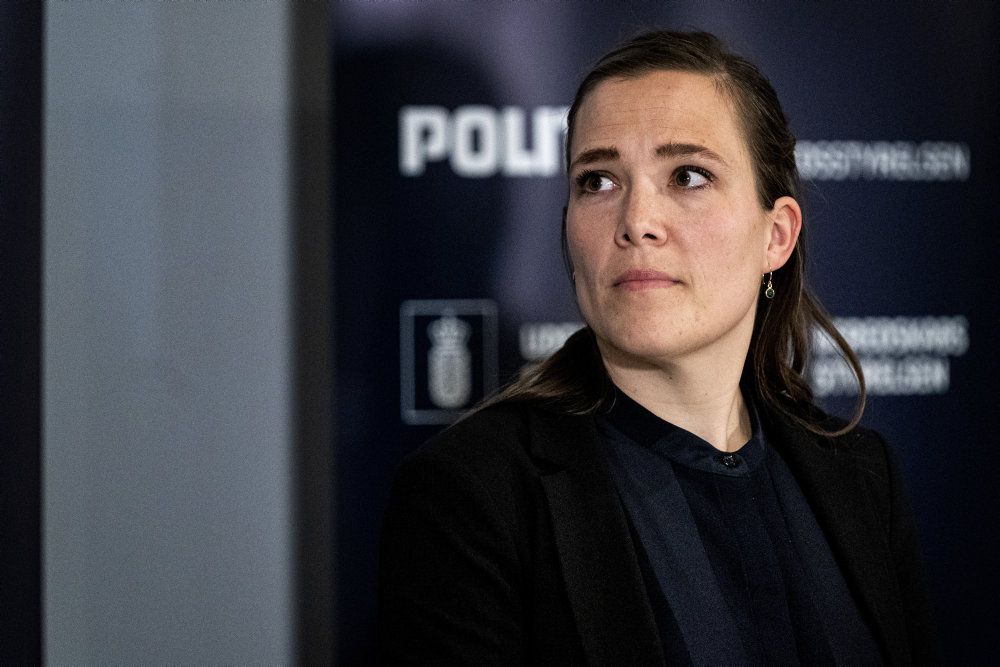 Social- og Indenrigsminister Astrid Krag fortæller, at flere kvinder end sædvanligt efterspørger hjælp hos landets krisecentre. (Arkivfoto)