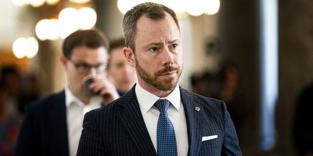 Venstres formand, Jakob Ellemann-Jensen, og andre partiledere ønsker, at regeringen snart kommer med et bud på, hvordan Danmark kan blive genåbnet, når coronakrisen er overstået. (Arkivfoto)