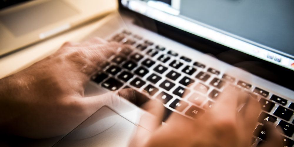 Psykologer vil tilbyde videokonsultationer for borgere, der på grund af corona ikke er meget for eller har mulighed for at bevæge sig udenfor. (Arkivfoto)