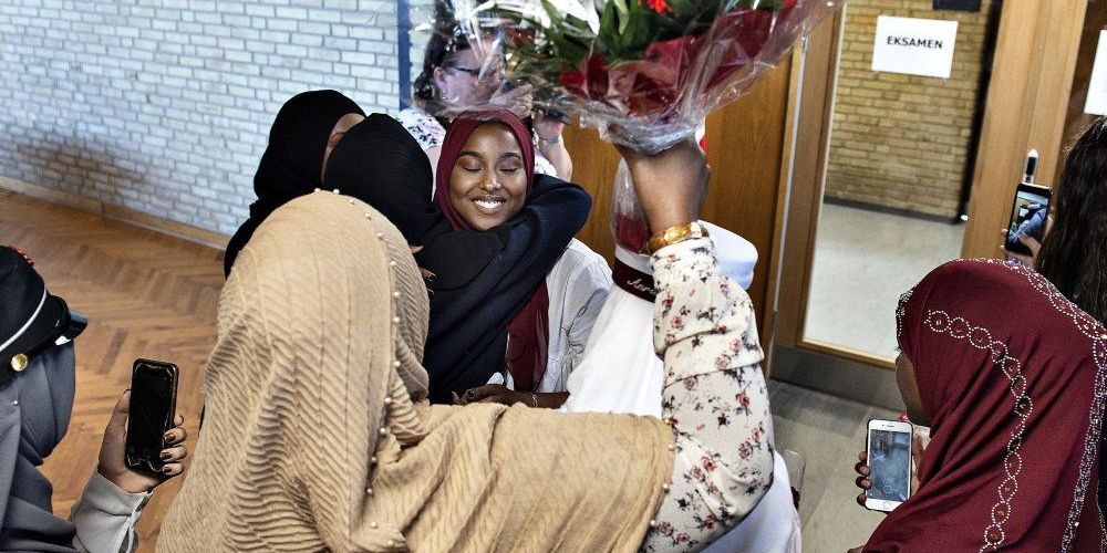 Der er et drastisk fald i antallet af flygtninge, der får en uddannelse, hvis opholdstilladelsen falder, efter de er fyldt 14 år. (Arkivfoto)