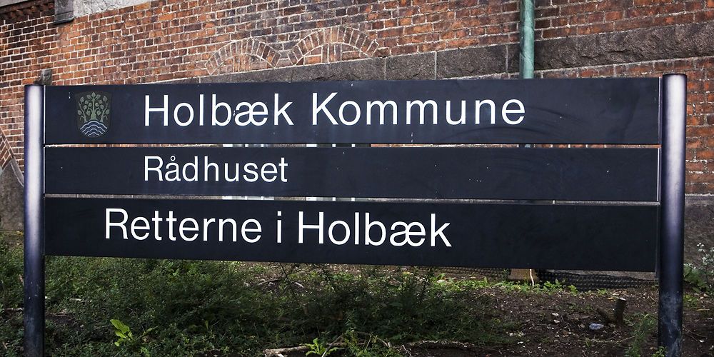 (Arkiv) Holbæk Kommune suspenderede ved nedlukning af jobcentre midt i marts aftaler med private beskæftigelsesaktører med henvisning til force majeure. Det blev ændret sidst i marts, da byrådet vedtog at understøtte erhvervslivet under coronakrisen.