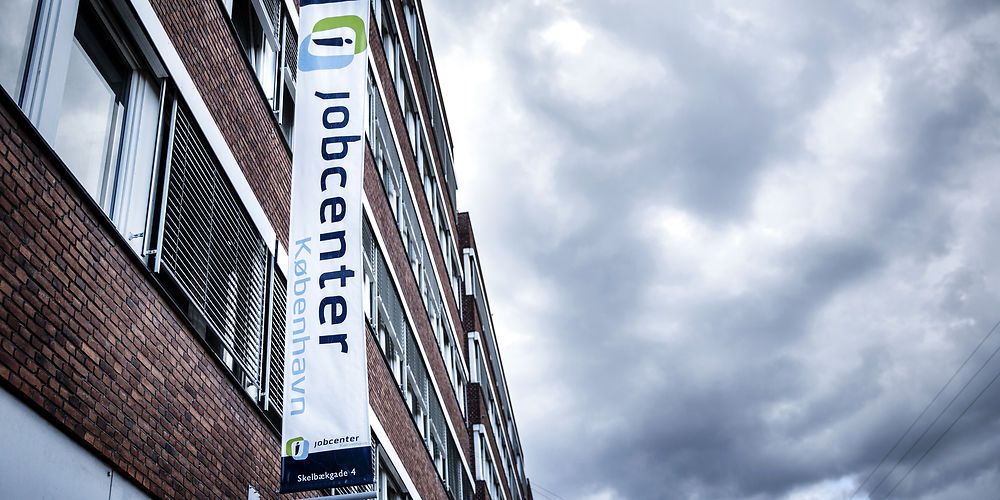 (Arkiv) Ikke blot jobcentre er ramt. De private virksomheder, der leverer beskæftigelsesindsatser kæmper økonomist efter nedlukning af beskæftigelsesindsatsen.