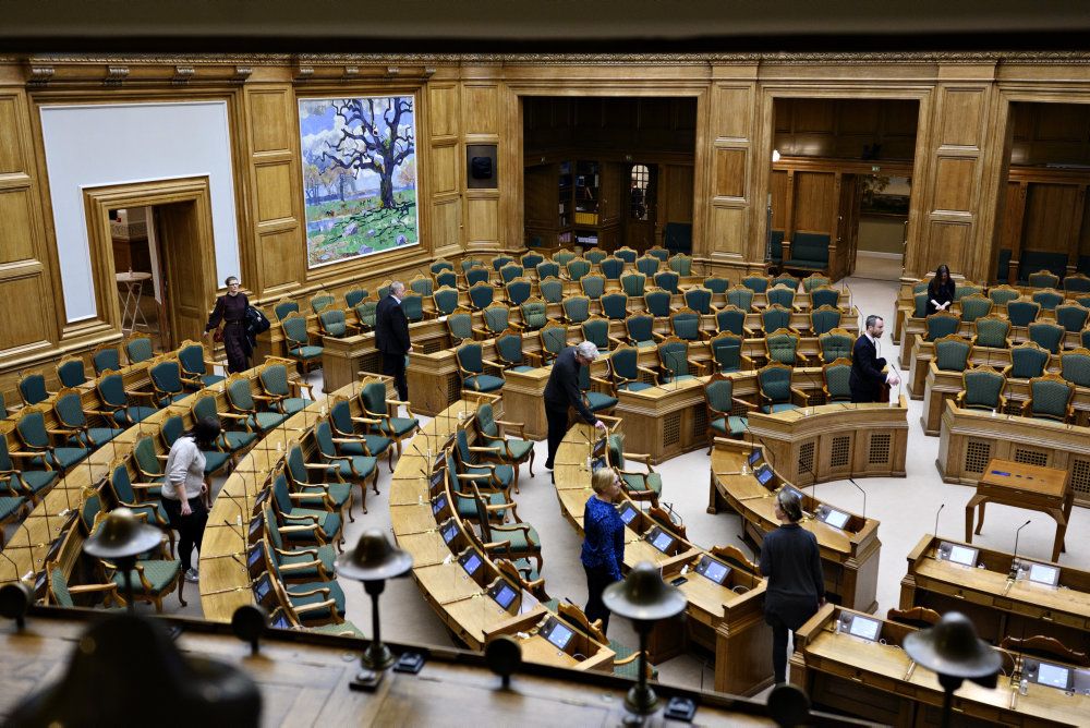 Folketinget vedtager al lovgivning i Danmark. Men en underskov af bekendtgørelser flytter magten ud til styrelser, ministerier og tilsyn, viser forsningsprojekt. (Arkivfoto.)