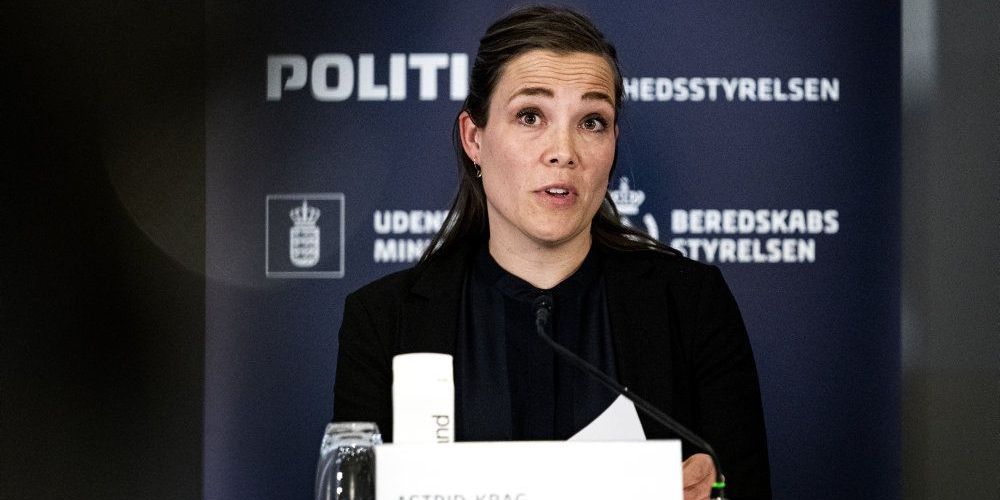 Social- og indenrigsminister Astrid Krag indleder mandag forhandlinger med Folketingets partier om ekstra hjælp til udsatte grupper under coronakrisen. (Arkivfoto)