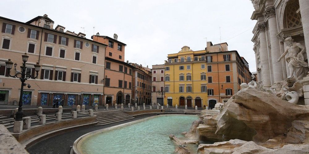 Italien er et af de lande i Europa, som er hårdest ramt af coronaudbruddet. Det betyder blandt andet, at befolkningen længe har haft forbud mod at gå udenfor. (Arkivfoto)