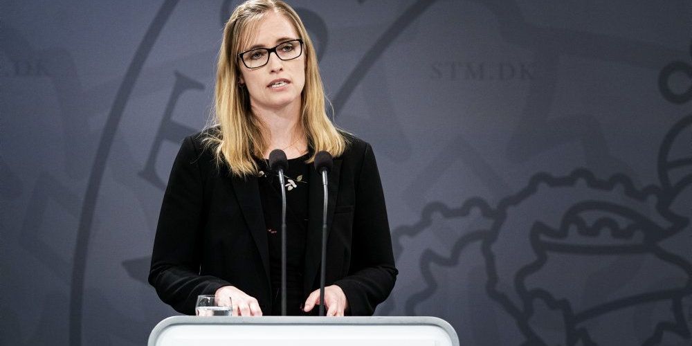 Formanden for Danske Regioner, Stephanie Lose (V), mener, at regionerne har sikret sig en stabil forsyning af værnemidler for nu - men at der i fremtiden skal tages nogle beslutninger for at sikre den permanent. (Arkivfoto)