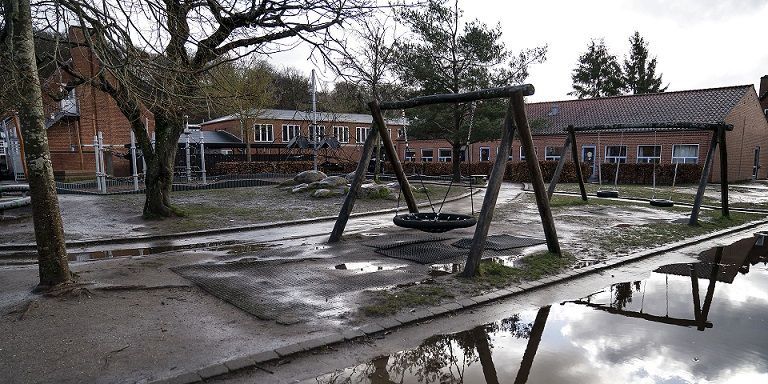 Fra onsdag er skolerne ikke længere øde områder, for her vender eleverne mellem 0. til om med 5. klasse tilbage. (Arkivfoto)