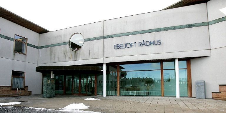 Syddjurs Kommunes byråd ser frem mod resten af 2020 med blikket stift rettet mod kommunekassens bundlinje. (Arkivfoto)